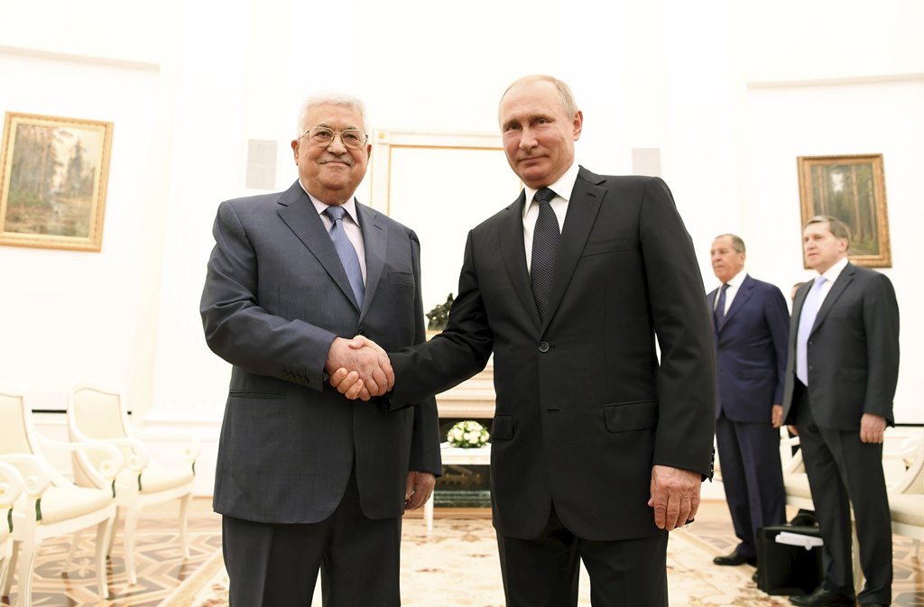 لقاء الرئيس محمود عباس نظيره الرئيس لروسي 
