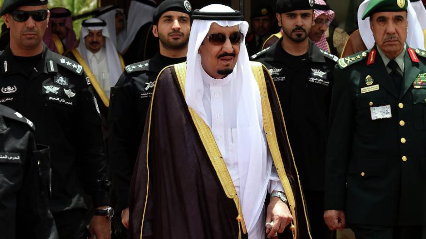 وكالة: الملك سلمان يعتزم القيام بجولة هي الأولى منذ توليه الحكم