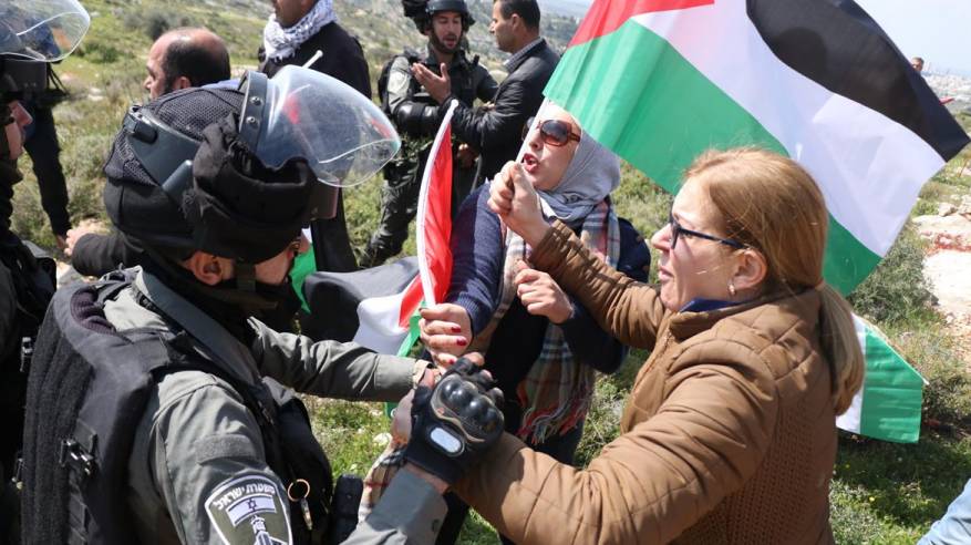 الاحتلال يواصل انتهاكاته: إصابات واعتقالات واقتحامات وعربدة للمستوطنين