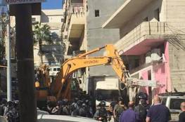 الاحتلال يهدم مبنى سكنيا في القدس بحجة عدم الترخيص