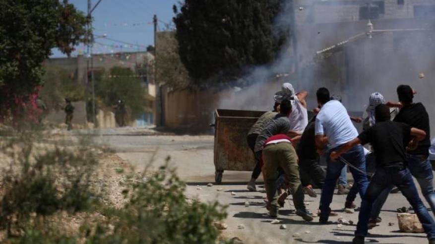 5 إصابات بالرصاص المعدني وعشرات حالات الاختناق خلال قمع الاحتلال مسيرة كفر قدوم