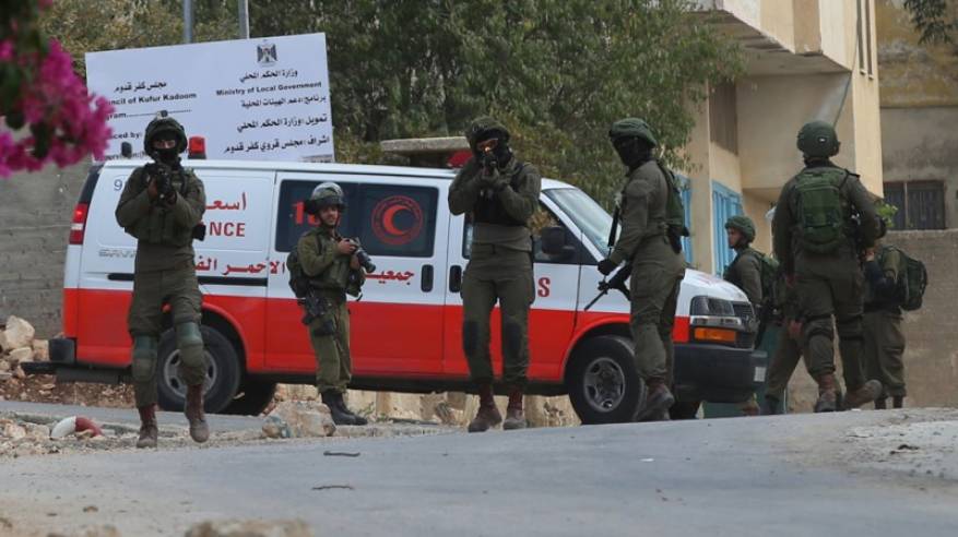 تواصل انتهاكات الاحتلال: شهيد وإصابات واعتقالات وعربدة للمستوطنين