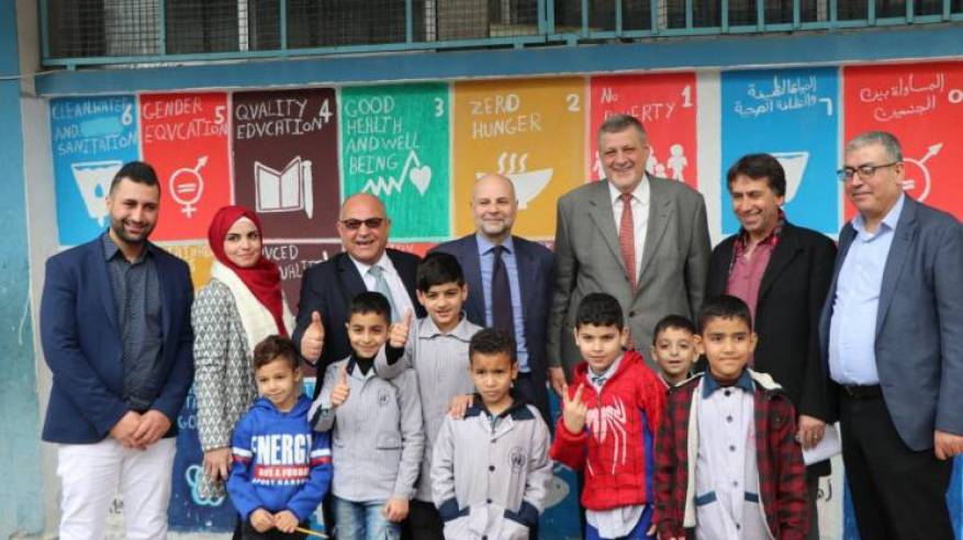 المنسّق الخاص للأمم المتحدة ومديرعام الأونروا في لبنان يزوران مخيّم عين الحلوة للاجئي فلسطين