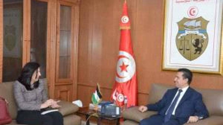 اتفاق فلسطيني تونسي على تطوير علاقات التعاون الاقتصادية وتسهيل دخول المنتجات الفلسطينية