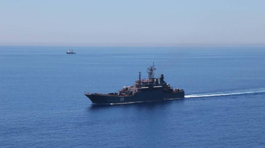 "اتحاد الشغل" ونشطاء (BDS) يمنعون سفينة اسرائيلية من الرسو في ميناء رادس التونسي