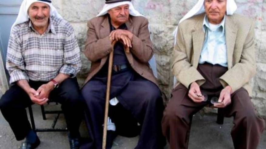 الإحصاء: 5% من الفلسطينيين أعمارهم 60 عاما فأكثر
