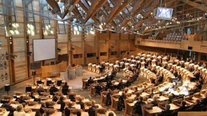 البرلمان الاسكتلندي يناقش الاعتراف بدولة فلسطين ويتلقى رسالة من السفير زملط