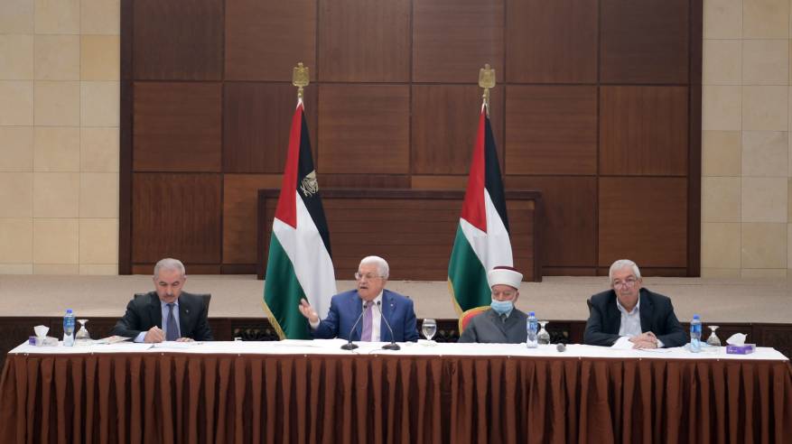 الرئيس لدى ترؤسه اجتماعا للقيادة: لا انتخابات دون القدس
