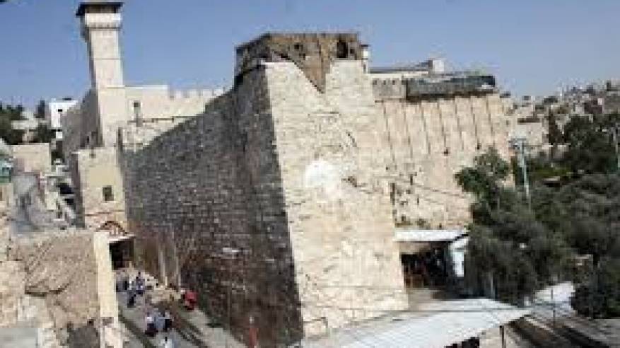 الاحتلال يغلق الحرم الإبراهيمي على فترات بحجة الأعياد اليهودية