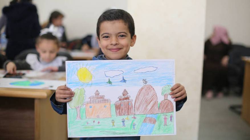 طلاب الأونروا في غزة يشاركون في المسابقة الفنية 