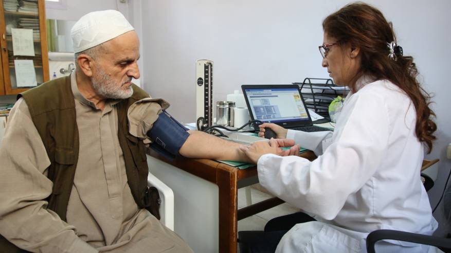 خدمات الرعاية الصحية في الأونروا تغطي الاحتياجات الطبية الأساسية للاجئين الفلسطينيين في سوريا