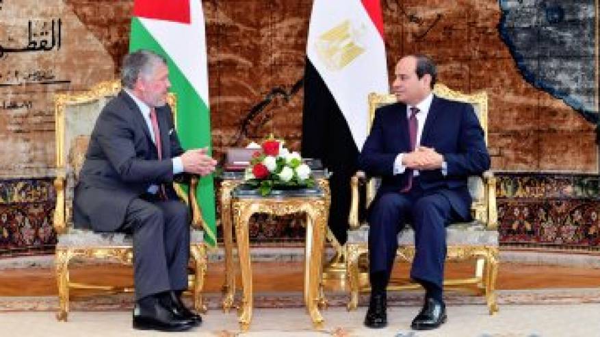 السيسي والعاهل الأردني يؤكدان أهمية تكثيف جهود استئناف المفاوضات وفقا للمرجعيات الدولية ومبادرة السلام العربية