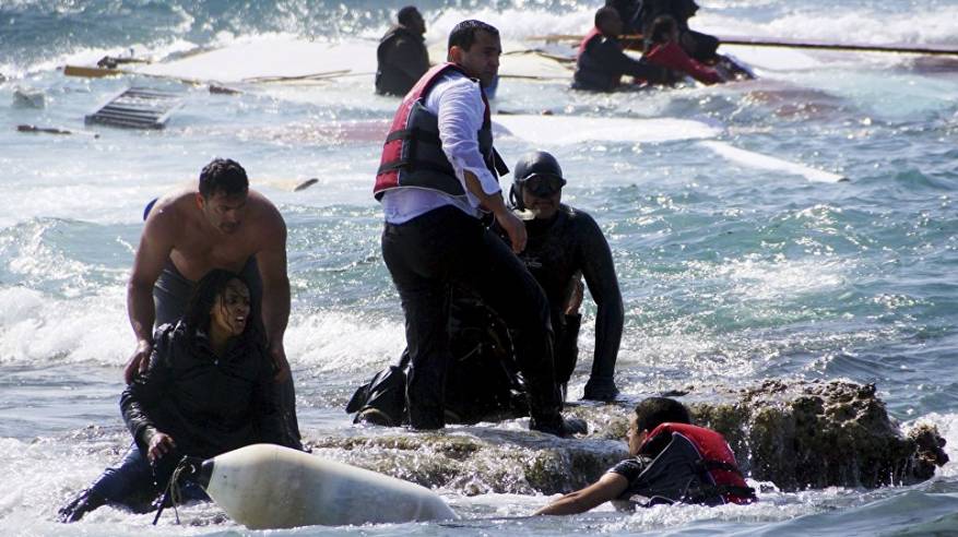 إنقاذ أكثر من 560 مهاجرا ومصرع ثلاثة آخرين قبالة سواحل اسبانيا