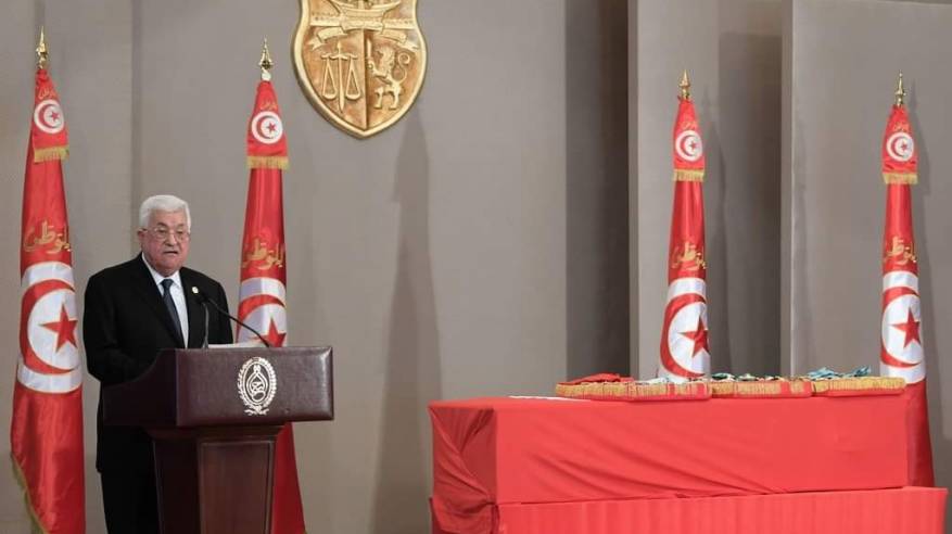 الرئيس في وداع الراحل السبسي: لتونس منزلة خاصة في قلوبنا فمنها بدأنا رحلة العودة إلى فلسطين