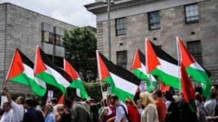 الجالية الفلسطينية ومنظمات أميركية تدعو بلينكن لاستئناف المساعدات للفلسطينيين