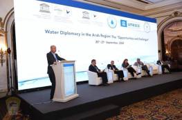 د. أبو هولي يدعو الى ادراج تطوير خدمات المياه في المخيمات ضمن الاستراتيجيات والخطط التنفيذية المشتركة للدول العربية