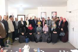 د. ابو هولي : حق العودة حق مقدس وثابت لدى القيادة الفلسطينية خلال زيارة لجنة البريج لمكتبه.