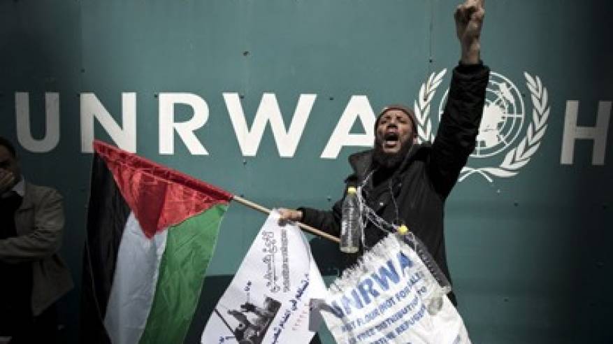 لجان اللاجئين تقر برنامج فعاليات بغزة احتجاجا على قرارات "الأونروا"