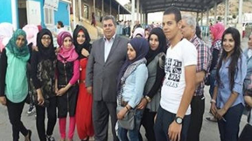 سفارة فلسطين تستقبل الطلاب الفلسطينيين النازحين في المصنع الحدودي