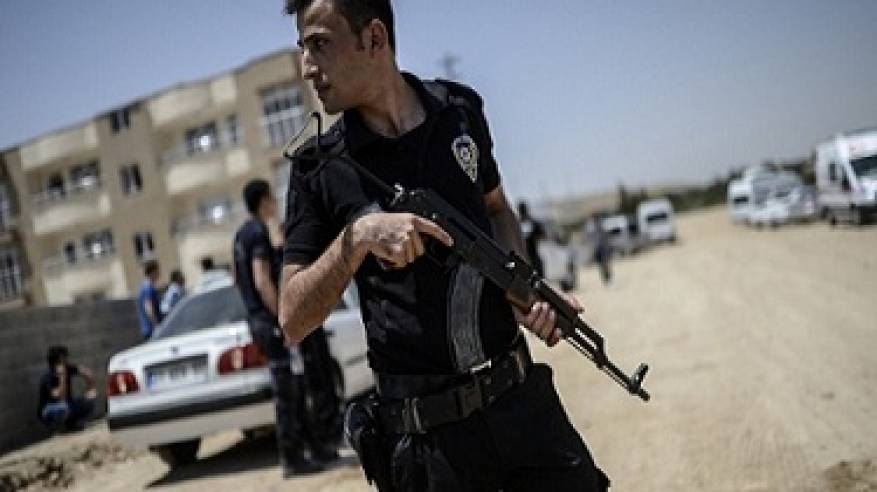 تركيا: العمال الكردستاني يتبنى مقتل شرطيين بعد هجوم "داعش"